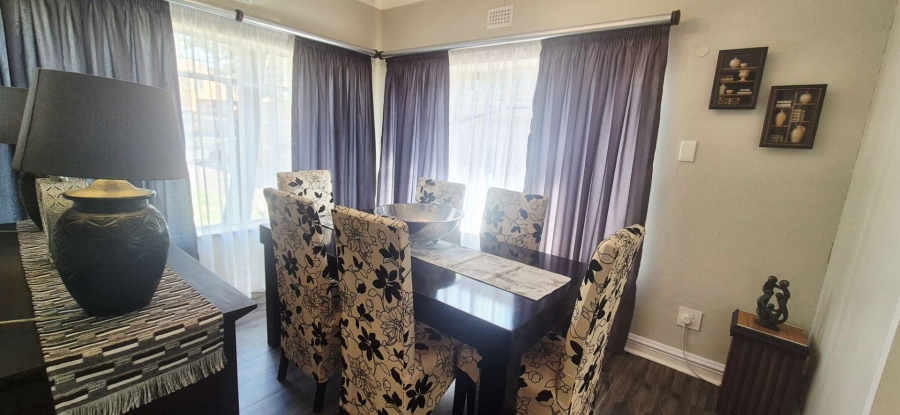 3 Bedroom Property for Sale in South Crest Gauteng