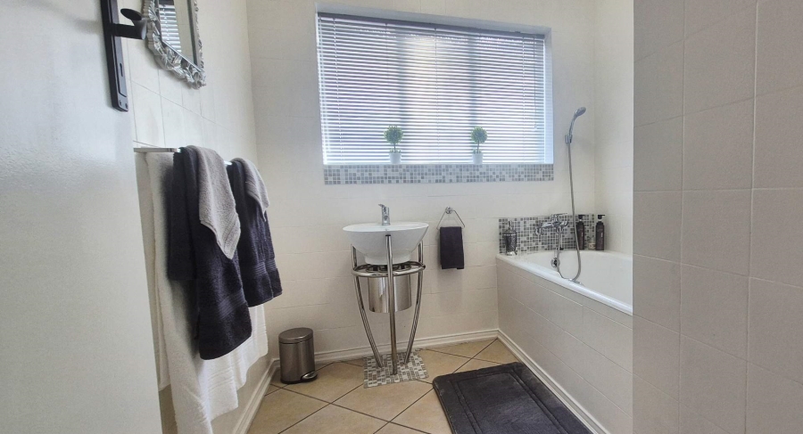3 Bedroom Property for Sale in South Crest Gauteng