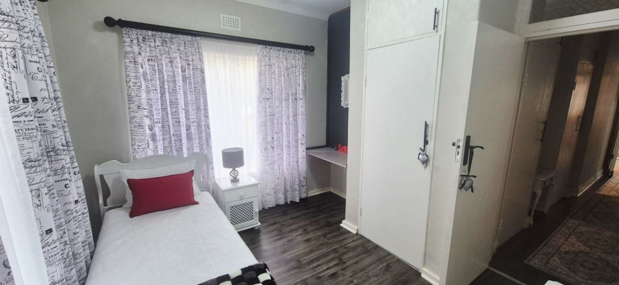 3 Bedroom Property for Sale in South Crest Gauteng