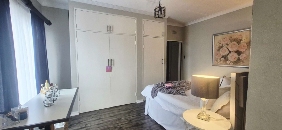 3 Bedroom Property for Sale in South Crest Gauteng