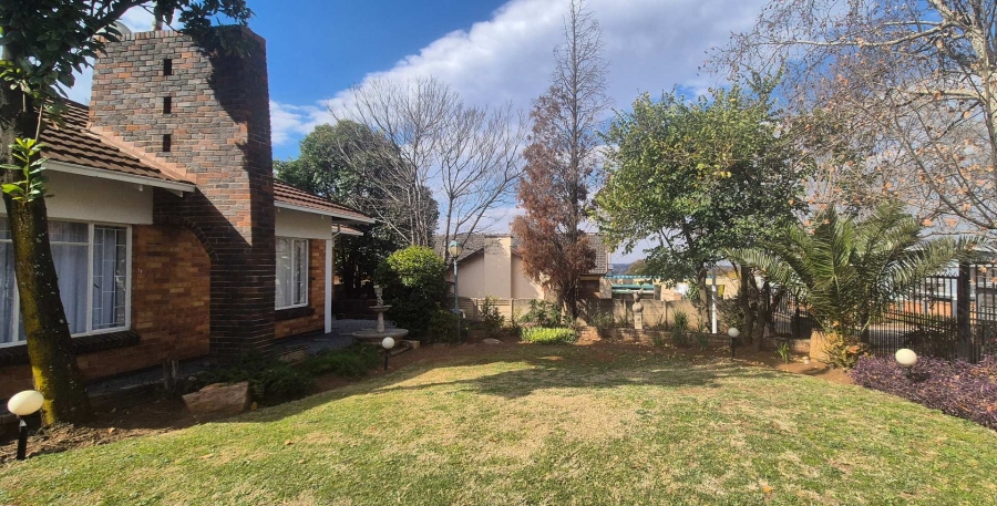 3 Bedroom Property for Sale in South Crest Gauteng