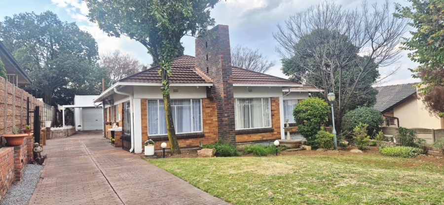 3 Bedroom Property for Sale in South Crest Gauteng