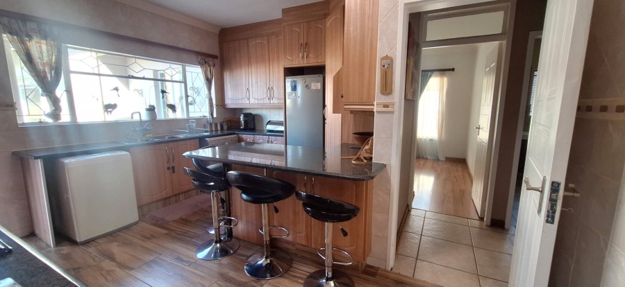 3 Bedroom Property for Sale in South Crest Gauteng