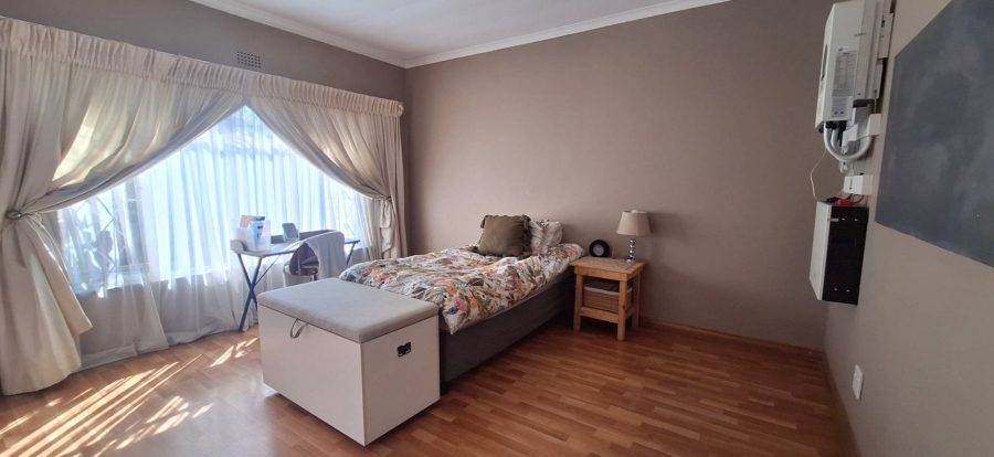 3 Bedroom Property for Sale in South Crest Gauteng