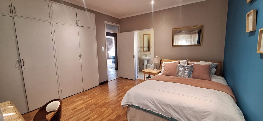 3 Bedroom Property for Sale in South Crest Gauteng