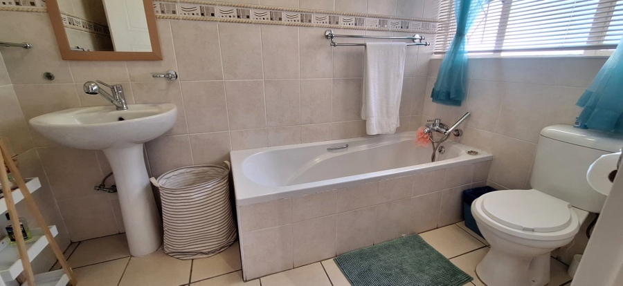 3 Bedroom Property for Sale in South Crest Gauteng