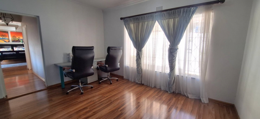 3 Bedroom Property for Sale in South Crest Gauteng