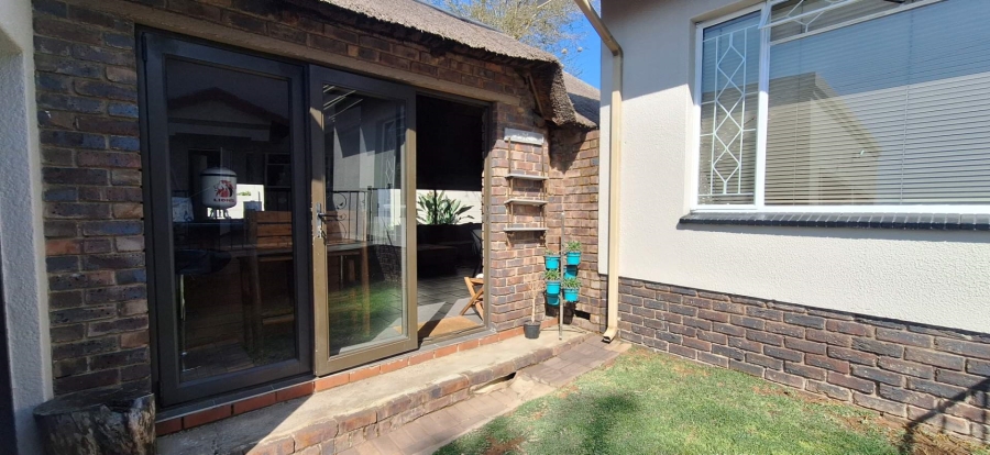 3 Bedroom Property for Sale in South Crest Gauteng