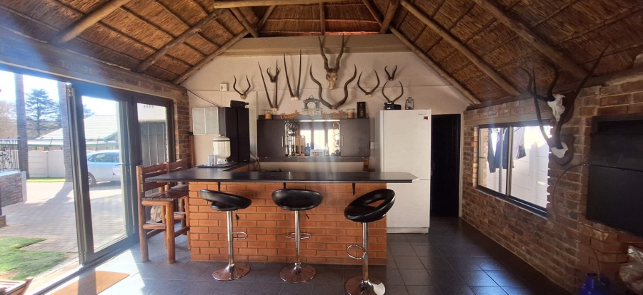 3 Bedroom Property for Sale in South Crest Gauteng
