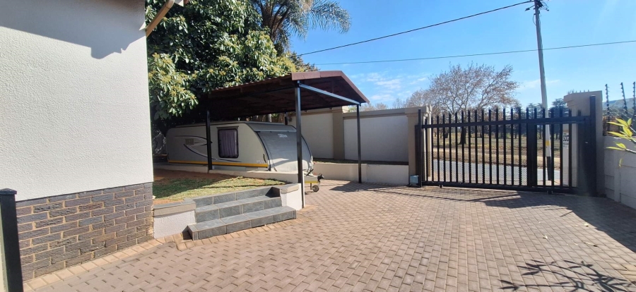 3 Bedroom Property for Sale in South Crest Gauteng