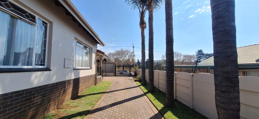 3 Bedroom Property for Sale in South Crest Gauteng