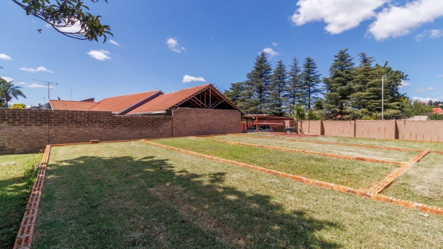 4 Bedroom Property for Sale in Mulbarton Gauteng
