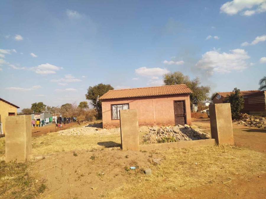 2 Bedroom Property for Sale in Soshanguve South Gauteng