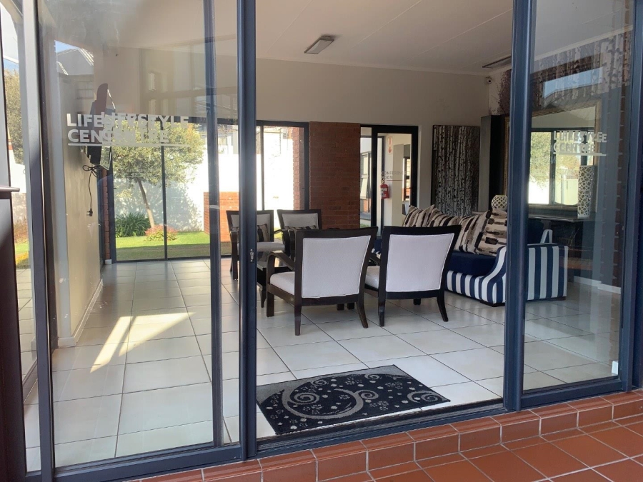 2 Bedroom Property for Sale in Oakdene Gauteng