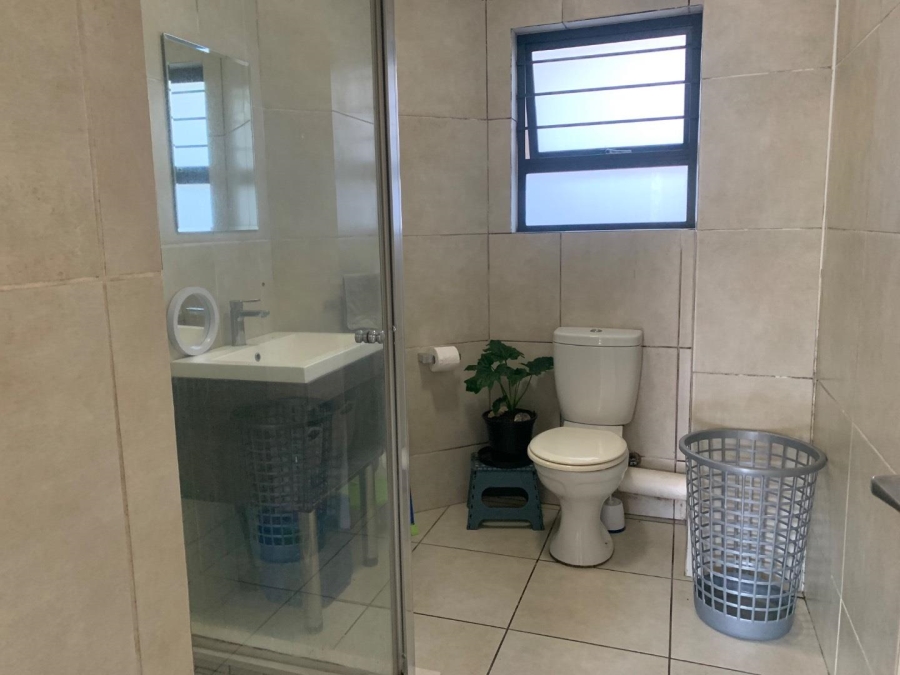 2 Bedroom Property for Sale in Oakdene Gauteng