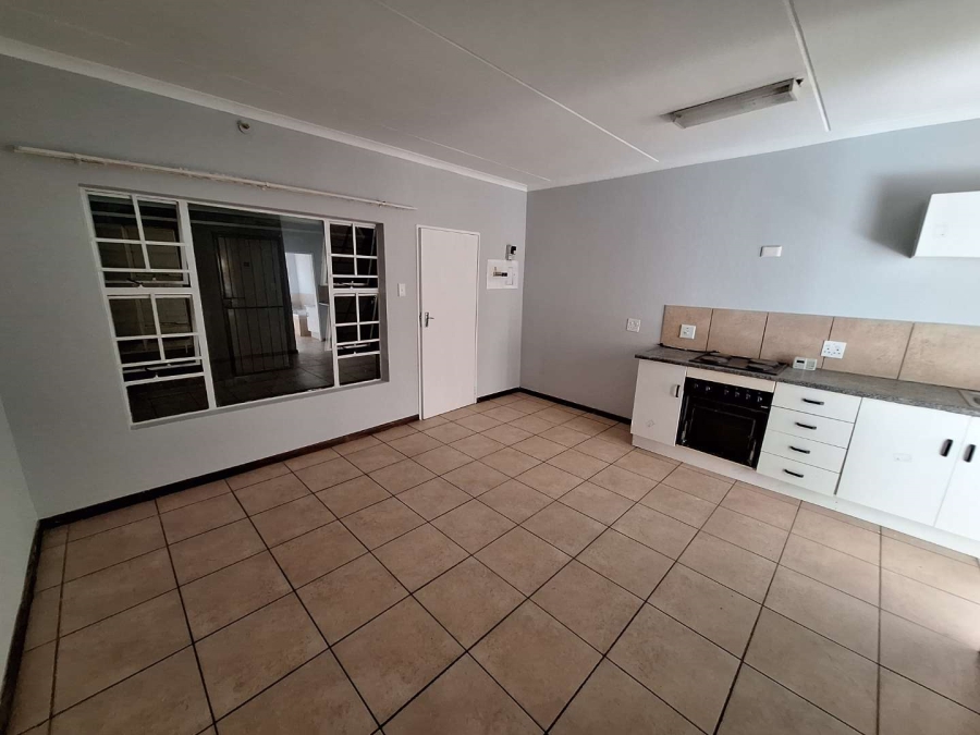 To Let 1 Bedroom Property for Rent in Florida Gauteng