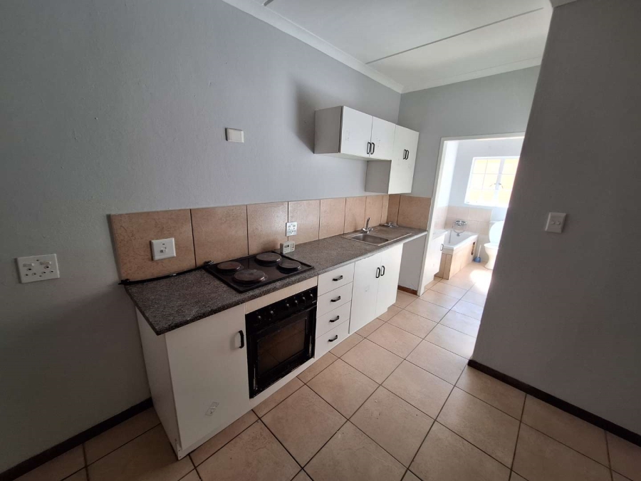 To Let 1 Bedroom Property for Rent in Florida Gauteng