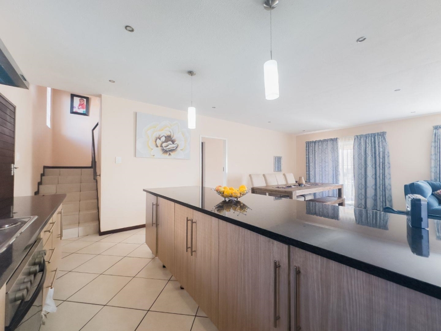 4 Bedroom Property for Sale in Mooikloof Ridge Gauteng