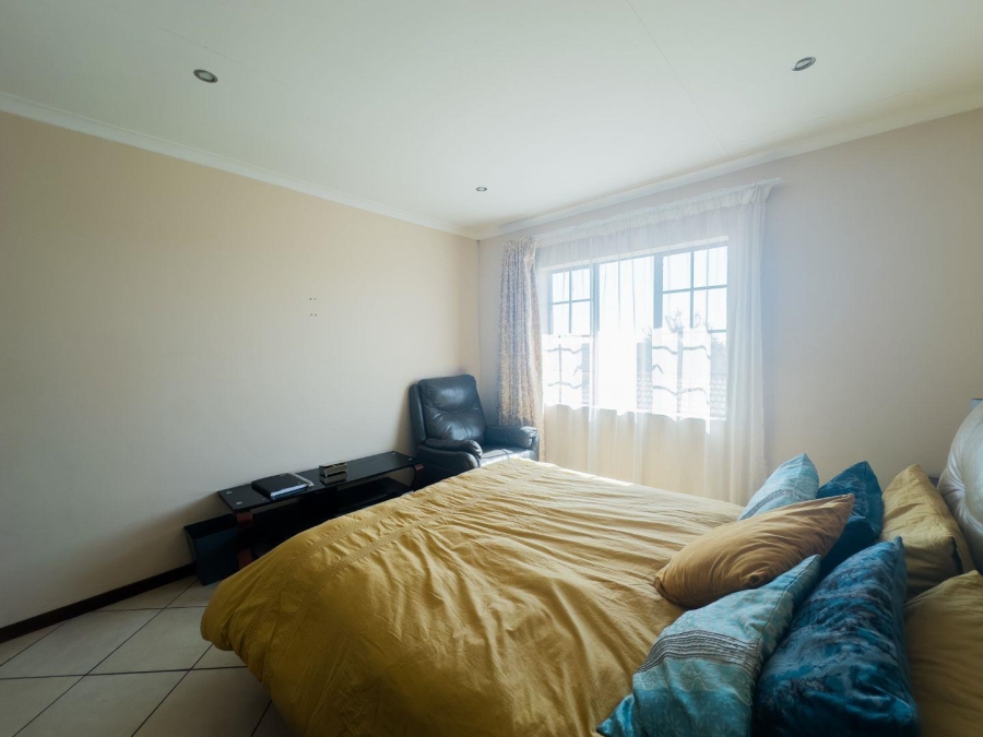 4 Bedroom Property for Sale in Mooikloof Ridge Gauteng