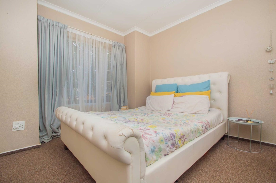 3 Bedroom Property for Sale in Wilgeheuwel Gauteng