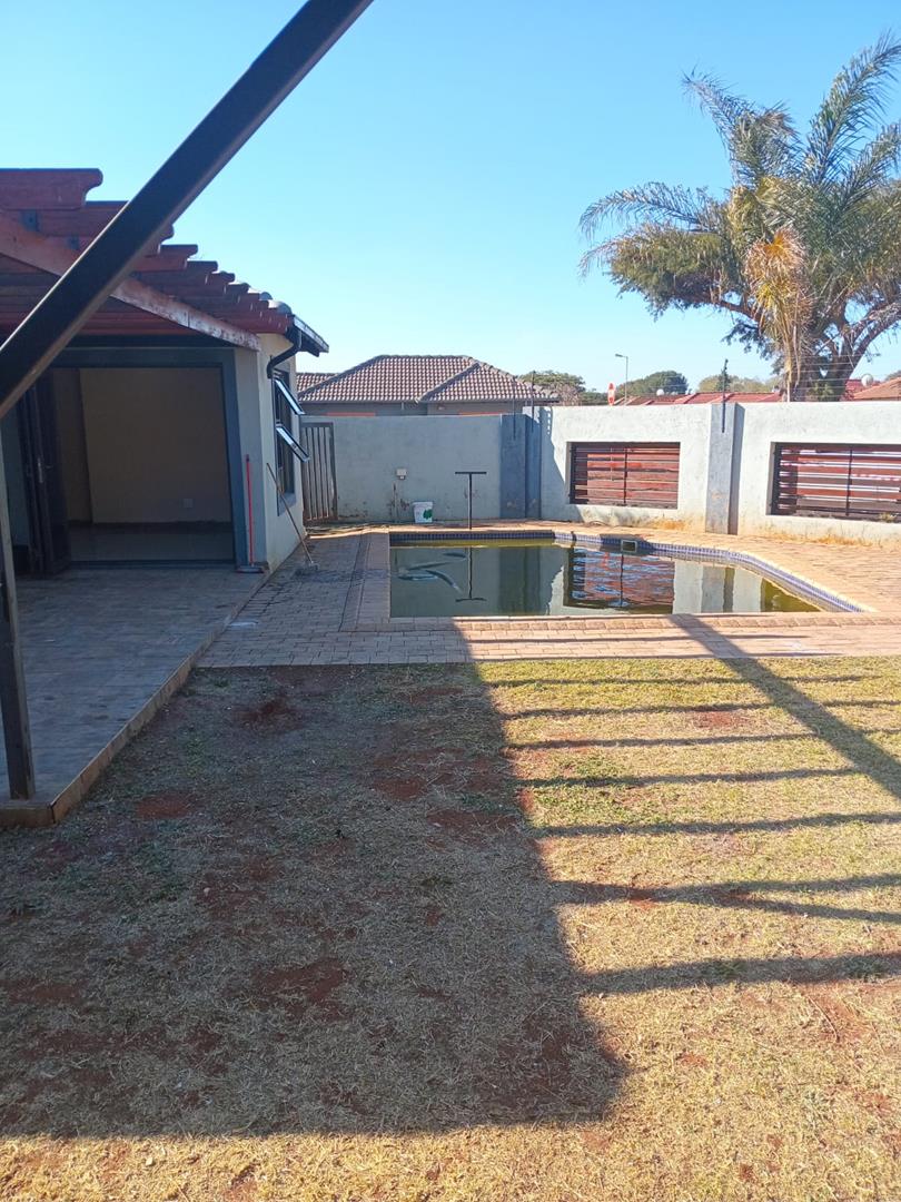 3 Bedroom Property for Sale in The Orchards Gauteng