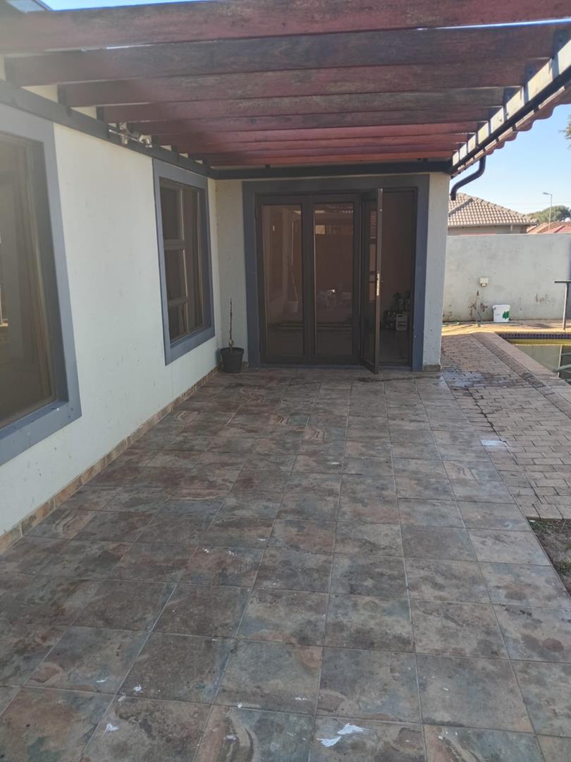 3 Bedroom Property for Sale in The Orchards Gauteng