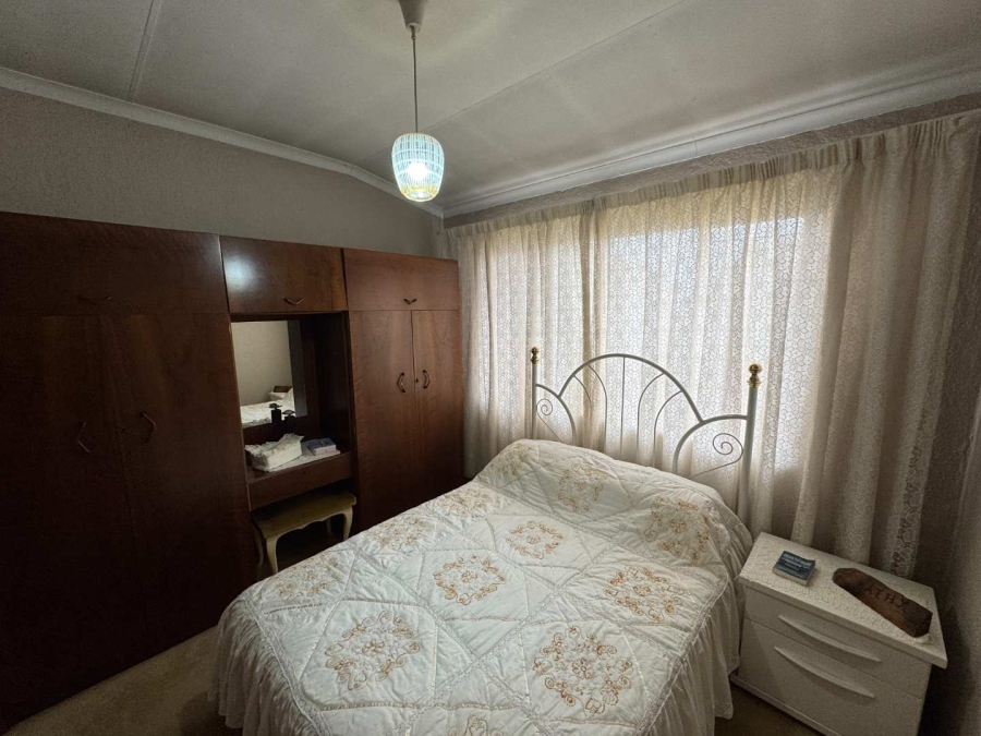 4 Bedroom Property for Sale in Verwoerdpark Gauteng