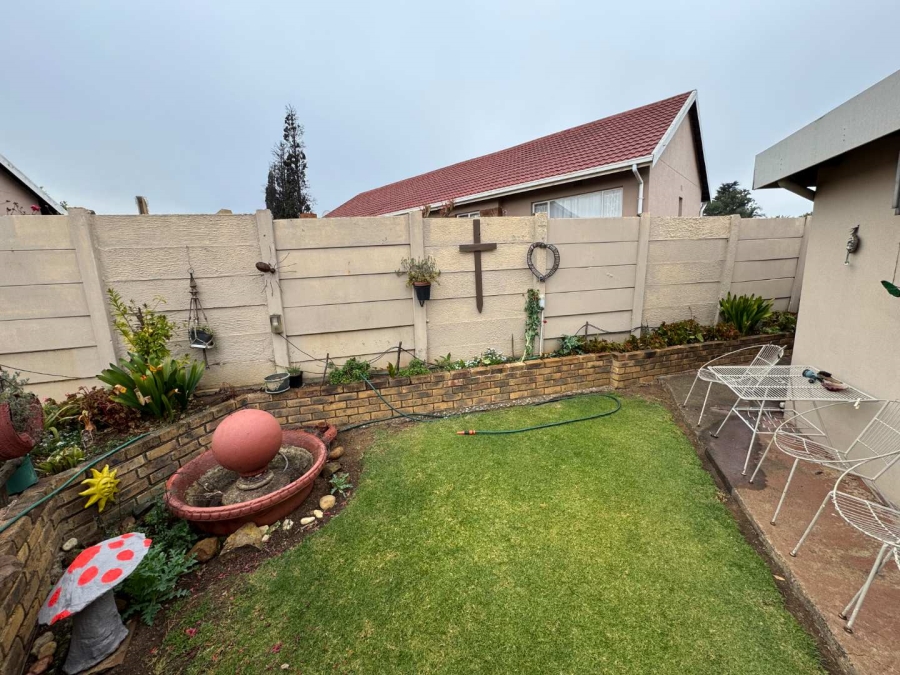 4 Bedroom Property for Sale in Verwoerdpark Gauteng