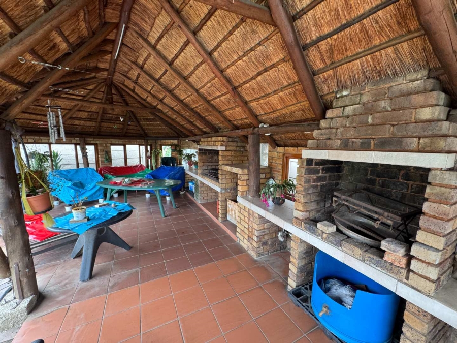 4 Bedroom Property for Sale in Verwoerdpark Gauteng