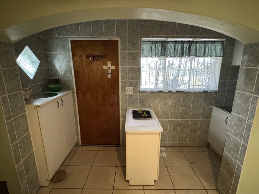 4 Bedroom Property for Sale in Verwoerdpark Gauteng