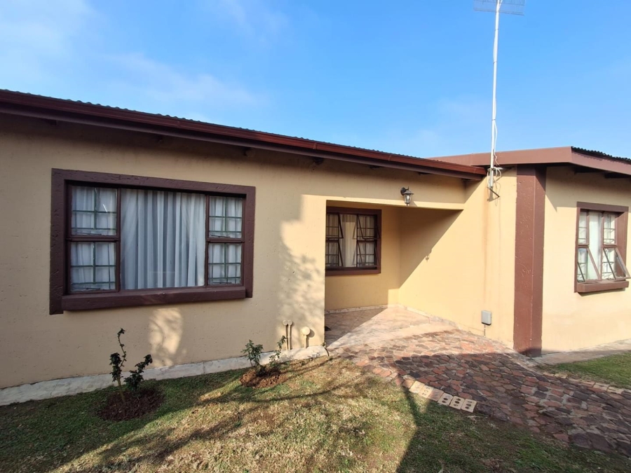 3 Bedroom Property for Sale in Liefde en Vrede Gauteng