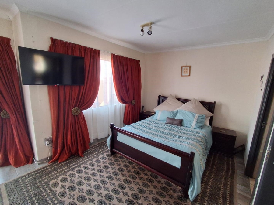 3 Bedroom Property for Sale in Liefde en Vrede Gauteng