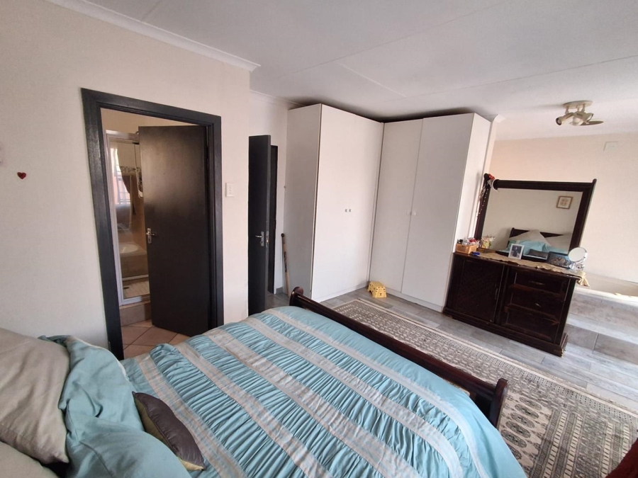 3 Bedroom Property for Sale in Liefde en Vrede Gauteng