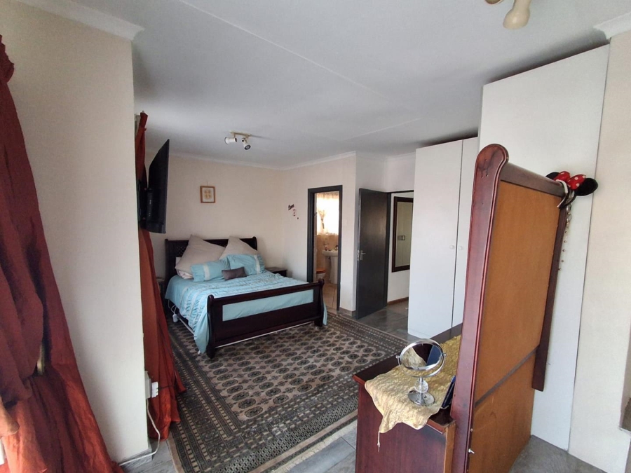 3 Bedroom Property for Sale in Liefde en Vrede Gauteng