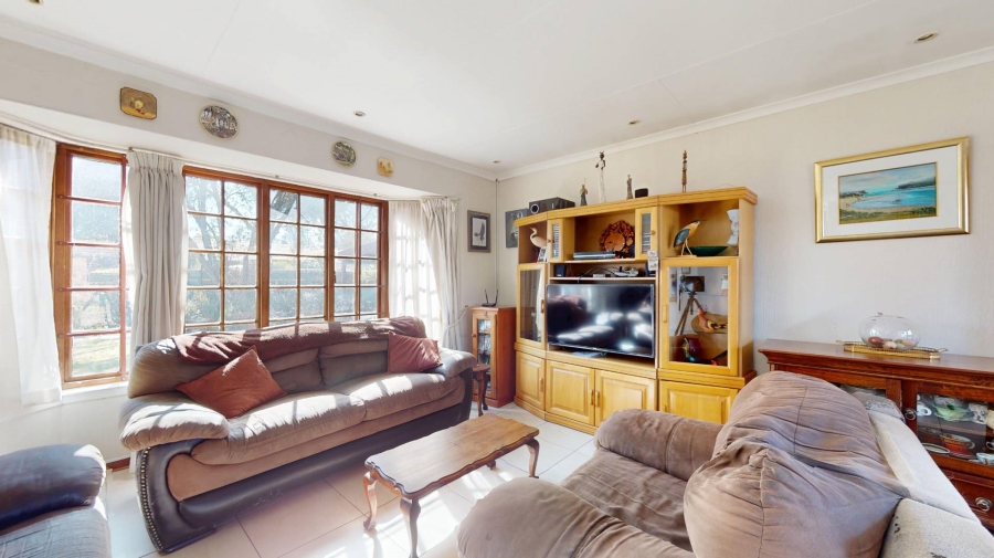 3 Bedroom Property for Sale in Goedeburg Gauteng