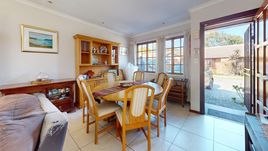 3 Bedroom Property for Sale in Goedeburg Gauteng