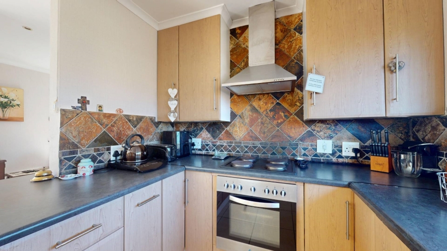 3 Bedroom Property for Sale in Goedeburg Gauteng