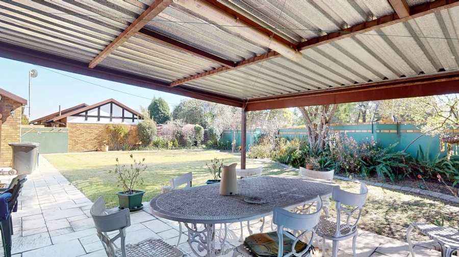 3 Bedroom Property for Sale in Goedeburg Gauteng