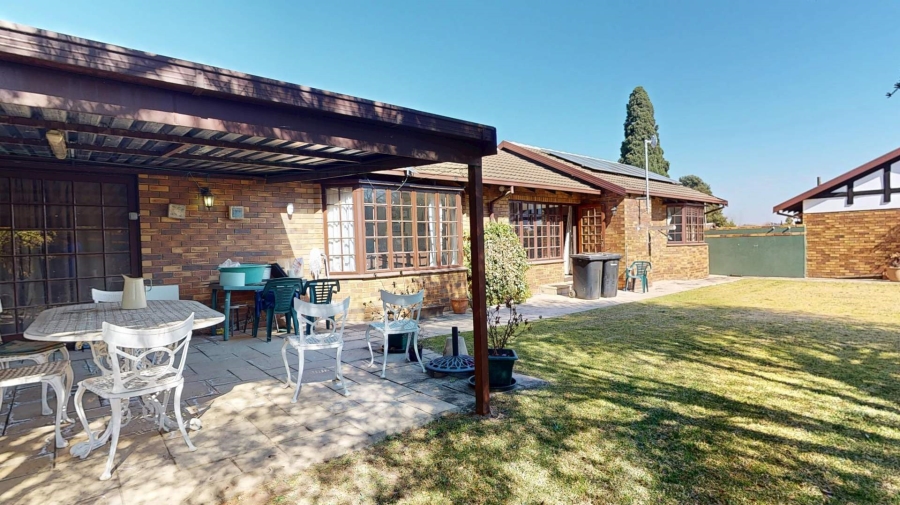 3 Bedroom Property for Sale in Goedeburg Gauteng