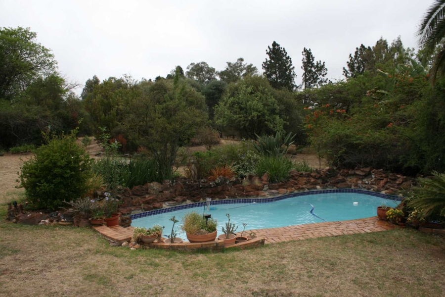 4 Bedroom Property for Sale in Zonnehoewe A H Gauteng