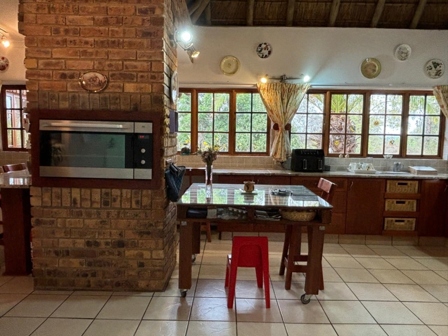 4 Bedroom Property for Sale in Zonnehoewe A H Gauteng