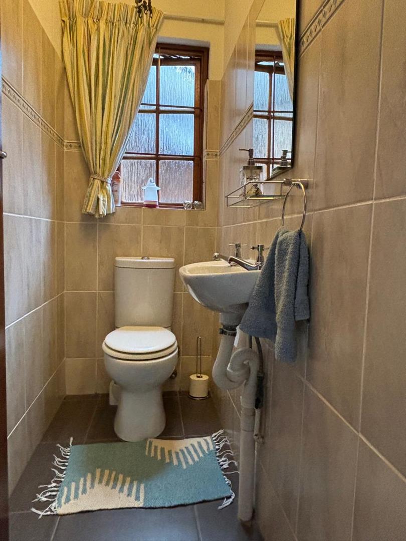 4 Bedroom Property for Sale in Zonnehoewe A H Gauteng