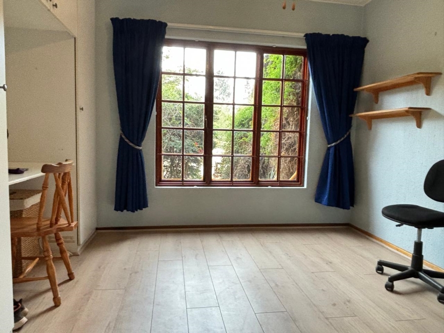 4 Bedroom Property for Sale in Zonnehoewe A H Gauteng