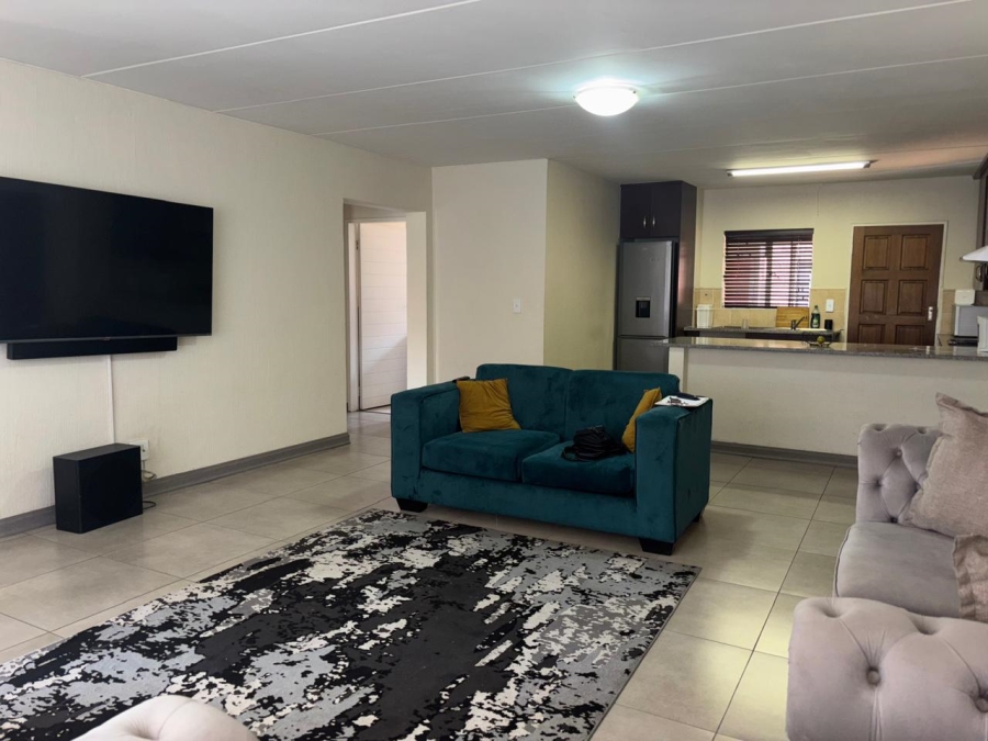 2 Bedroom Property for Sale in Sundowner Gauteng