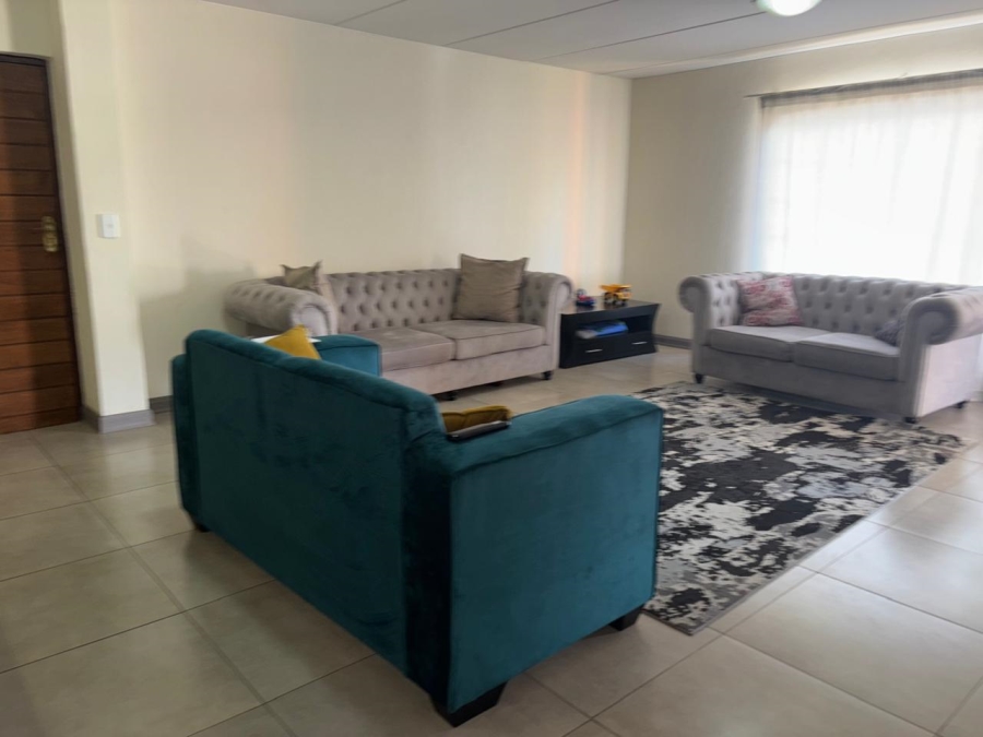 2 Bedroom Property for Sale in Sundowner Gauteng