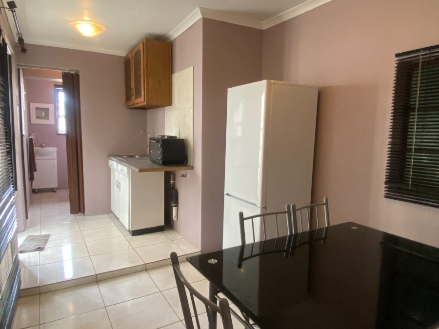 To Let 1 Bedroom Property for Rent in Discovery Gauteng