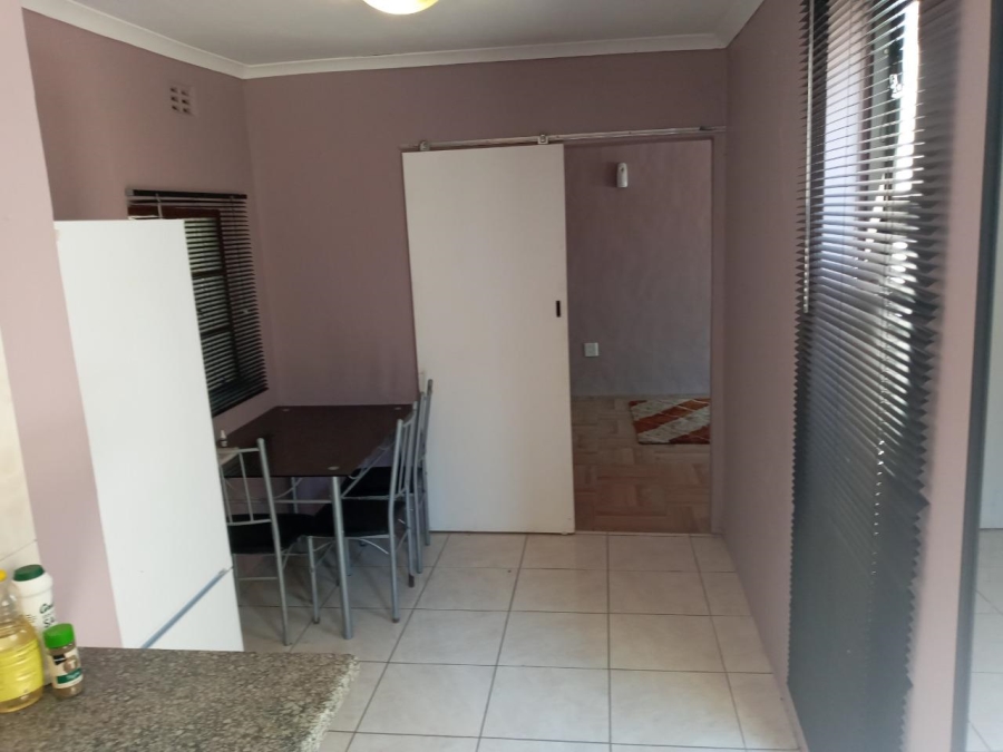 To Let 1 Bedroom Property for Rent in Discovery Gauteng