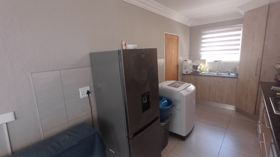 3 Bedroom Property for Sale in La Montagne Gauteng