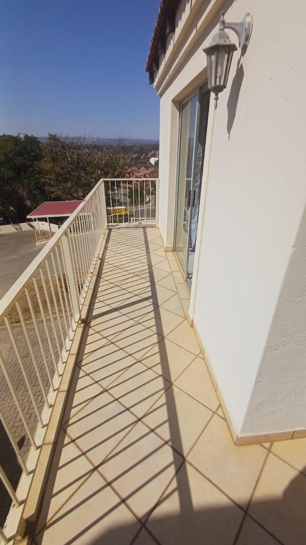 3 Bedroom Property for Sale in La Montagne Gauteng