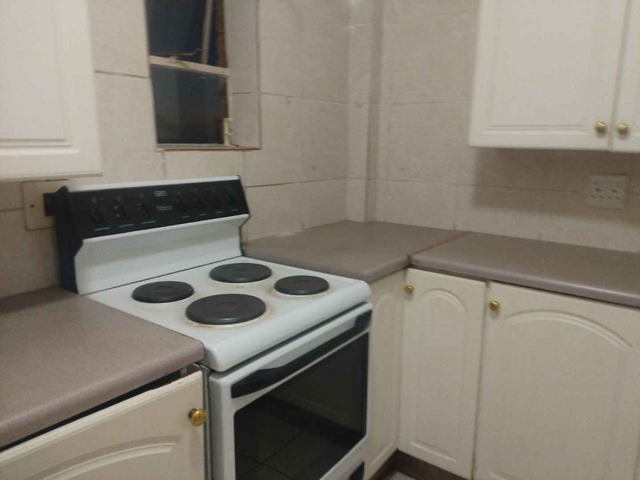To Let 2 Bedroom Property for Rent in Weavind Park Gauteng